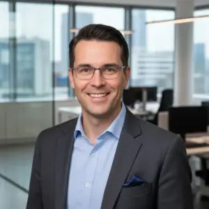 Enterprise Projektmanagement Professioneller Mann In Modernem Büro.